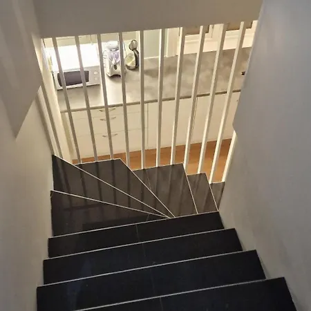 Sentrums Med Balkong Apartment